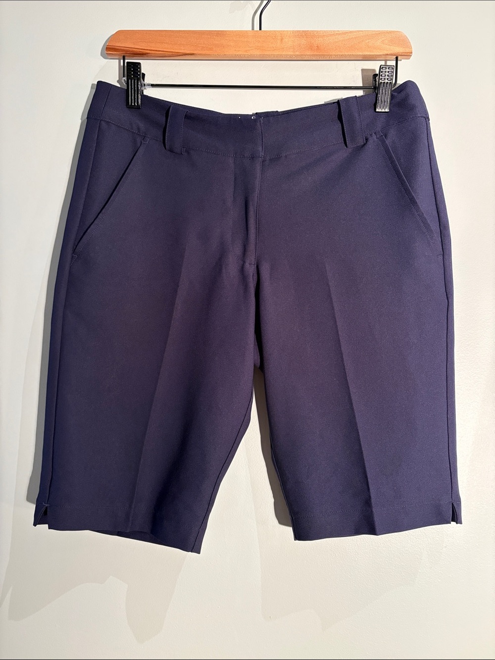 Nine & Nine Navy Golf Bermuda Shorts Size 8